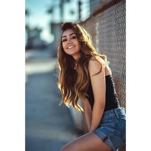 Meet your Posher, Elham